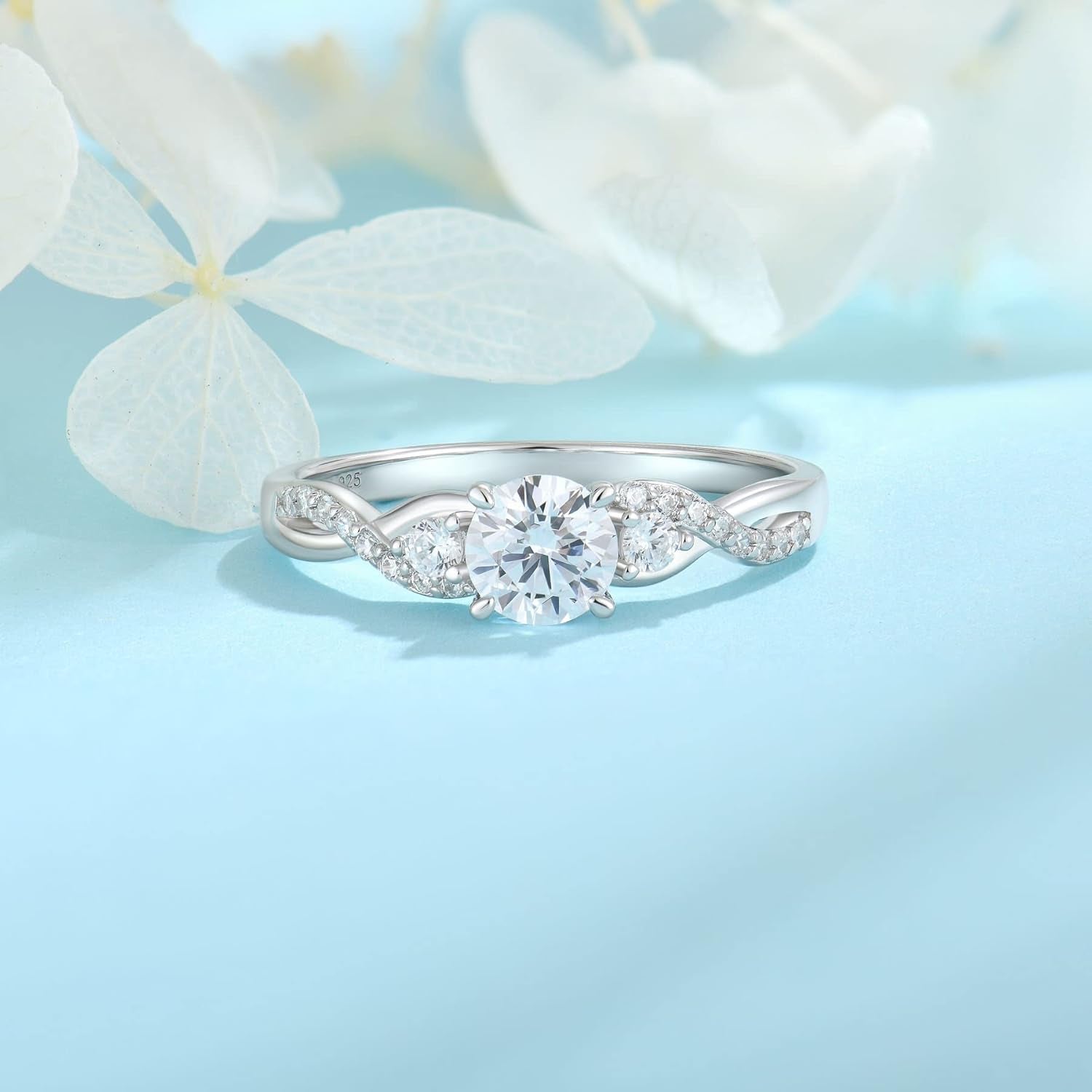 Engagement Ring for Women 18K White Gold Plated 925 Sterling Silver Promise Ring Anniversary Wedding Proposal Ring Eternity Ring for Her